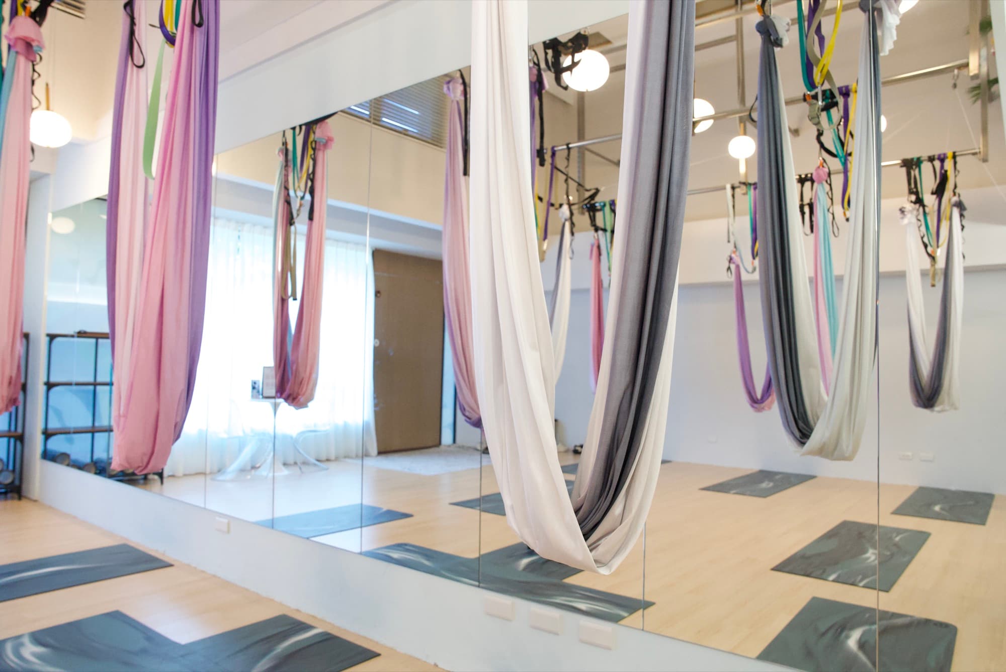 Salām Yoga 領航南一店 店內環境 1 — 桃園中壢空中瑜伽教室空間