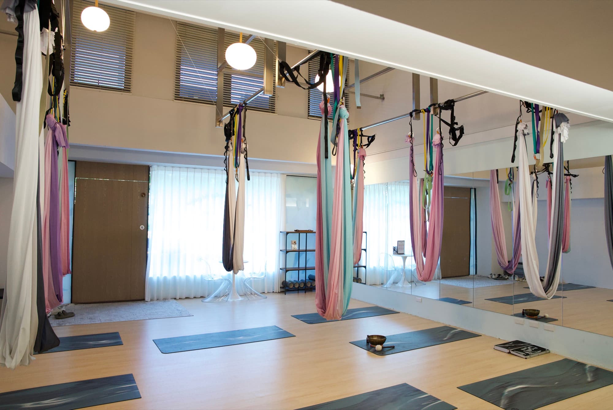 Salām Yoga 領航南一店 店內環境 2 — 桃園中壢空中瑜伽教室空間